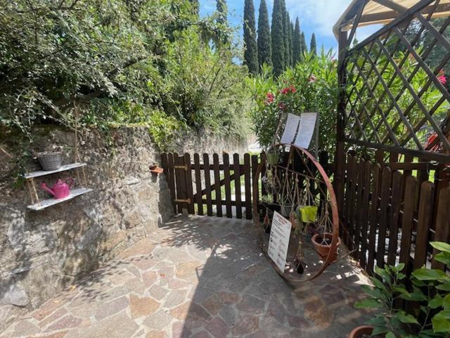 B&B La Casa Di Alice カマイオーレ エクステリア 写真